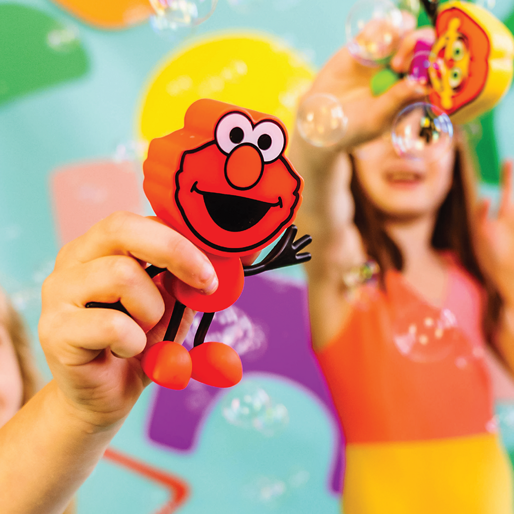 Characters - Elmo