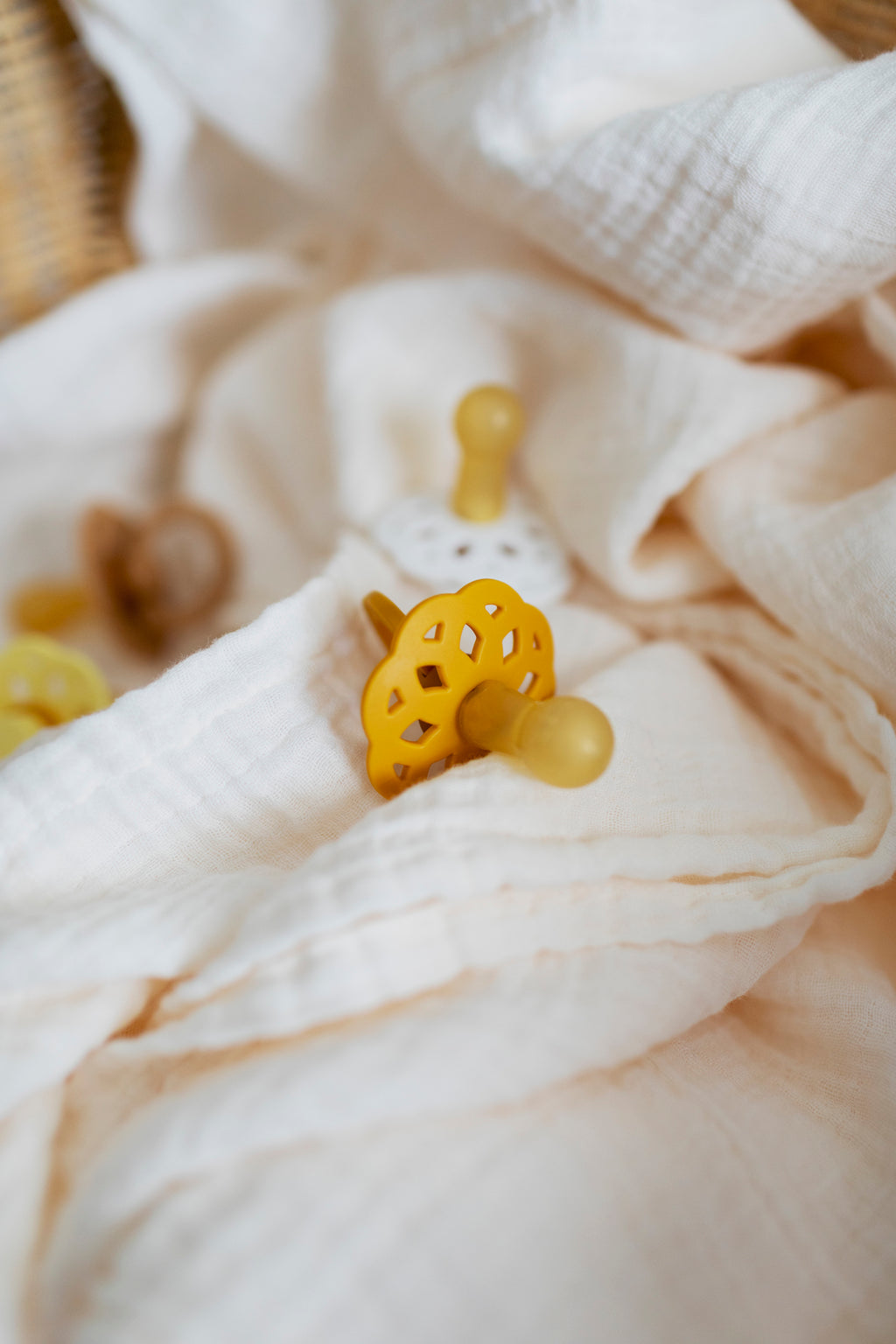 Boheme Pacifier 2 Pack - Desert Sand/Honey Bee