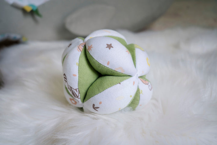Tikiri Safari Organic Clutch Ball
