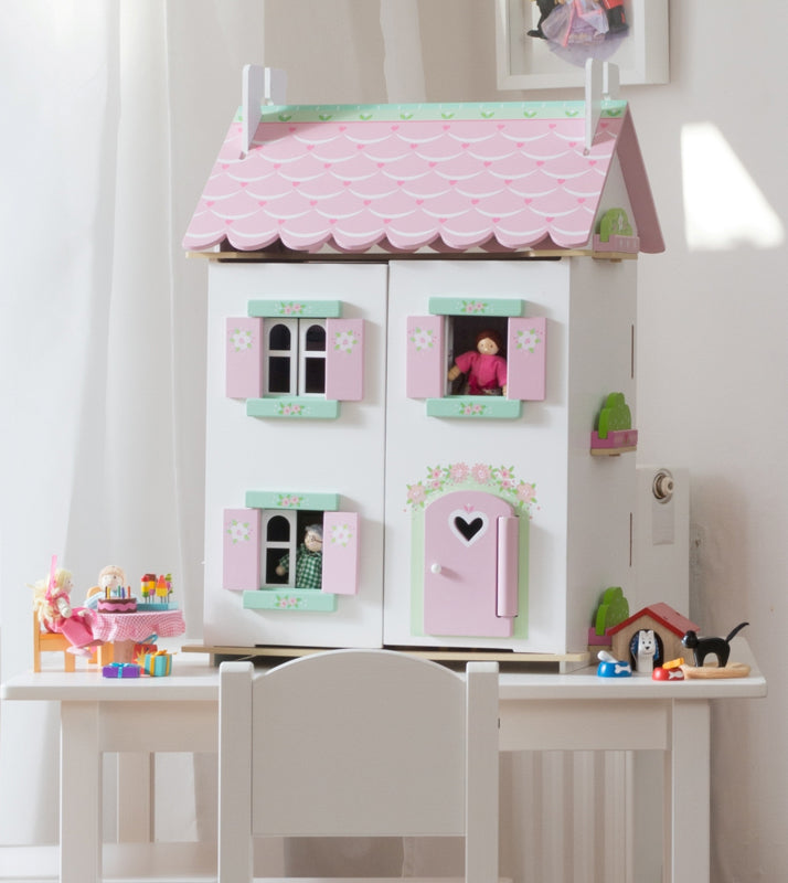 Daisylane Sweetheart Cottage Doll House - Comes furnished