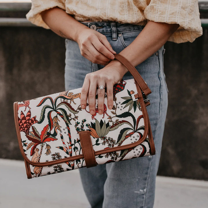 OiOi Change Clutch - Jungle Cream/Tan