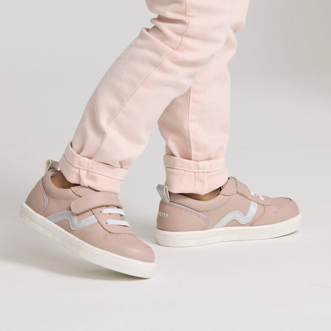 Pretty Brave XO Trainer - Blush