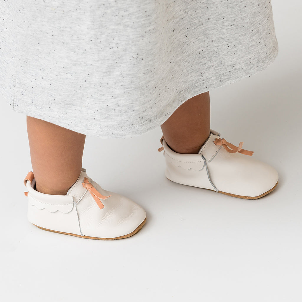 Pretty Brave Leather Baby Moccasin Shoes - Snow