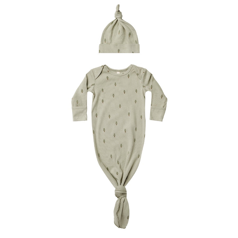 Quincy Mae Knotted Baby Gown & Hat Set | Trees