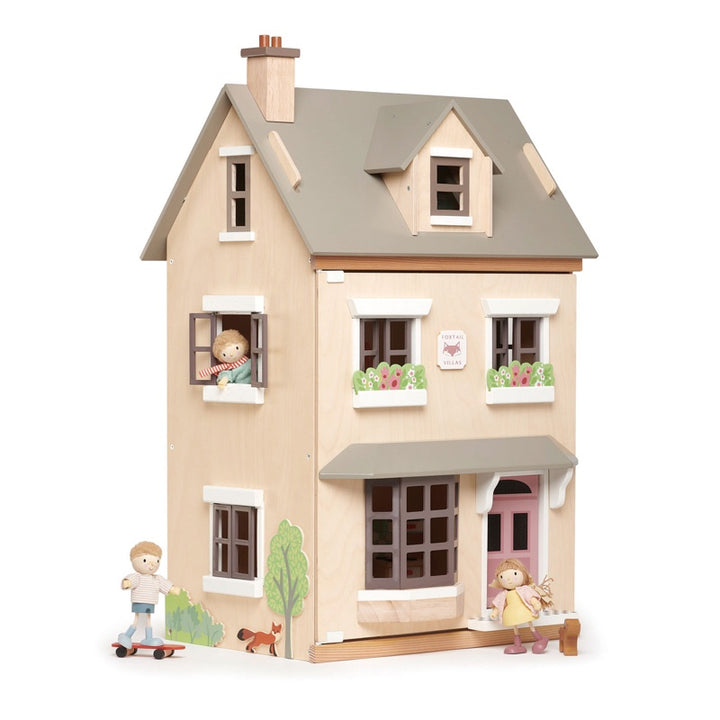 Foxtail Villa Doll House With Furniture