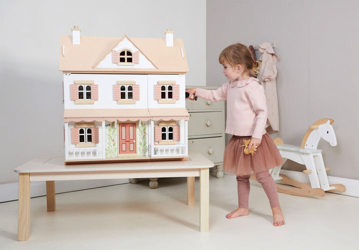 Humming Bird Doll House