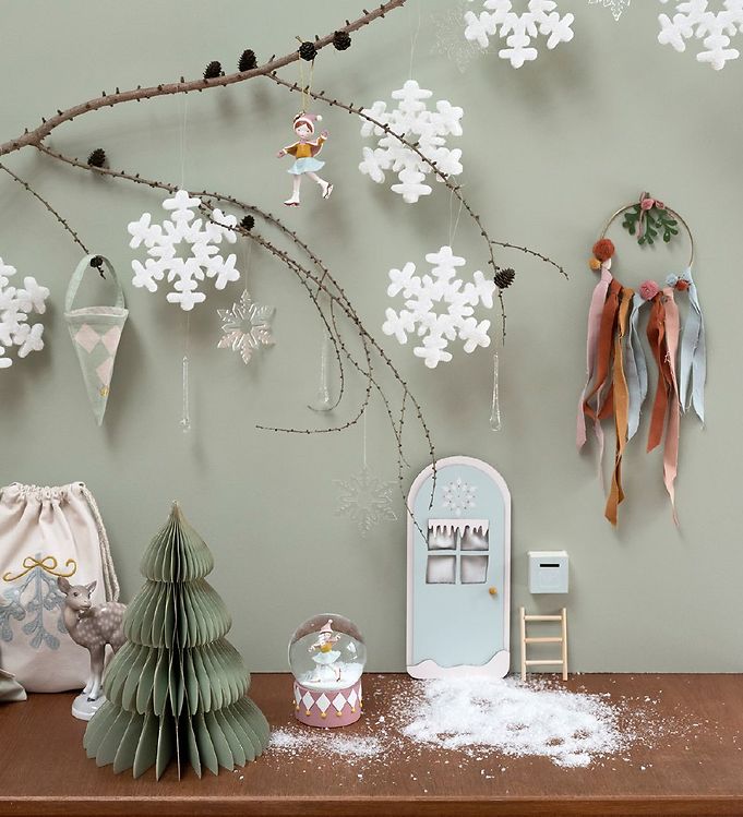 Winter Magic Lettering Christmas Elf Door - Winter Wonderland - Foggy Blue – Daisy and Hen