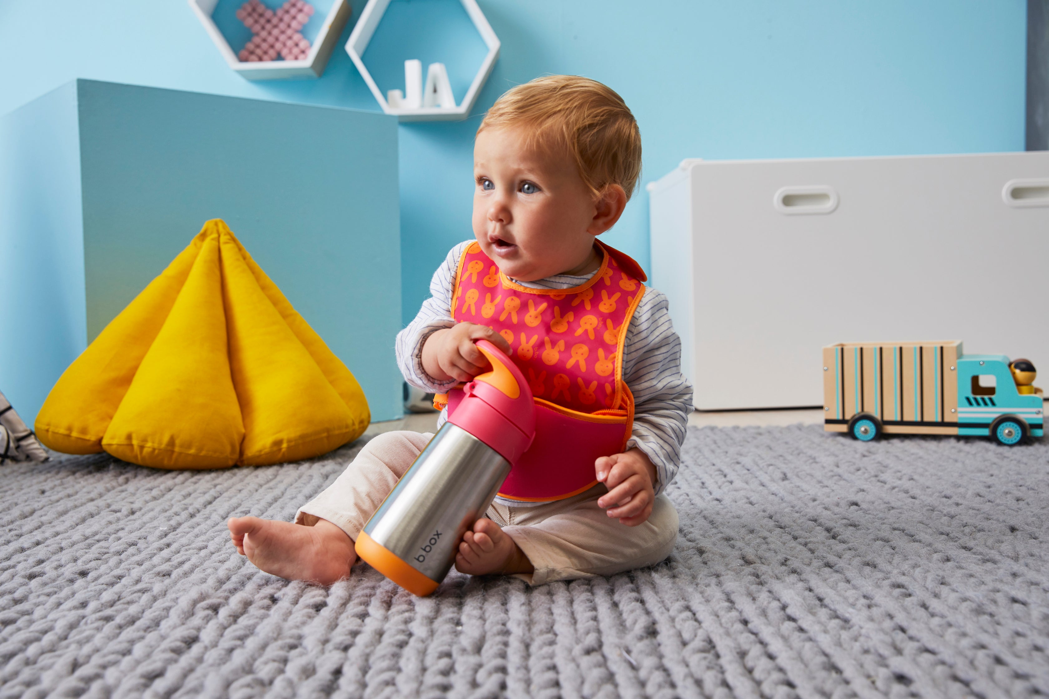 Insulated Drink Bottle 350ml - Strawberry Shake